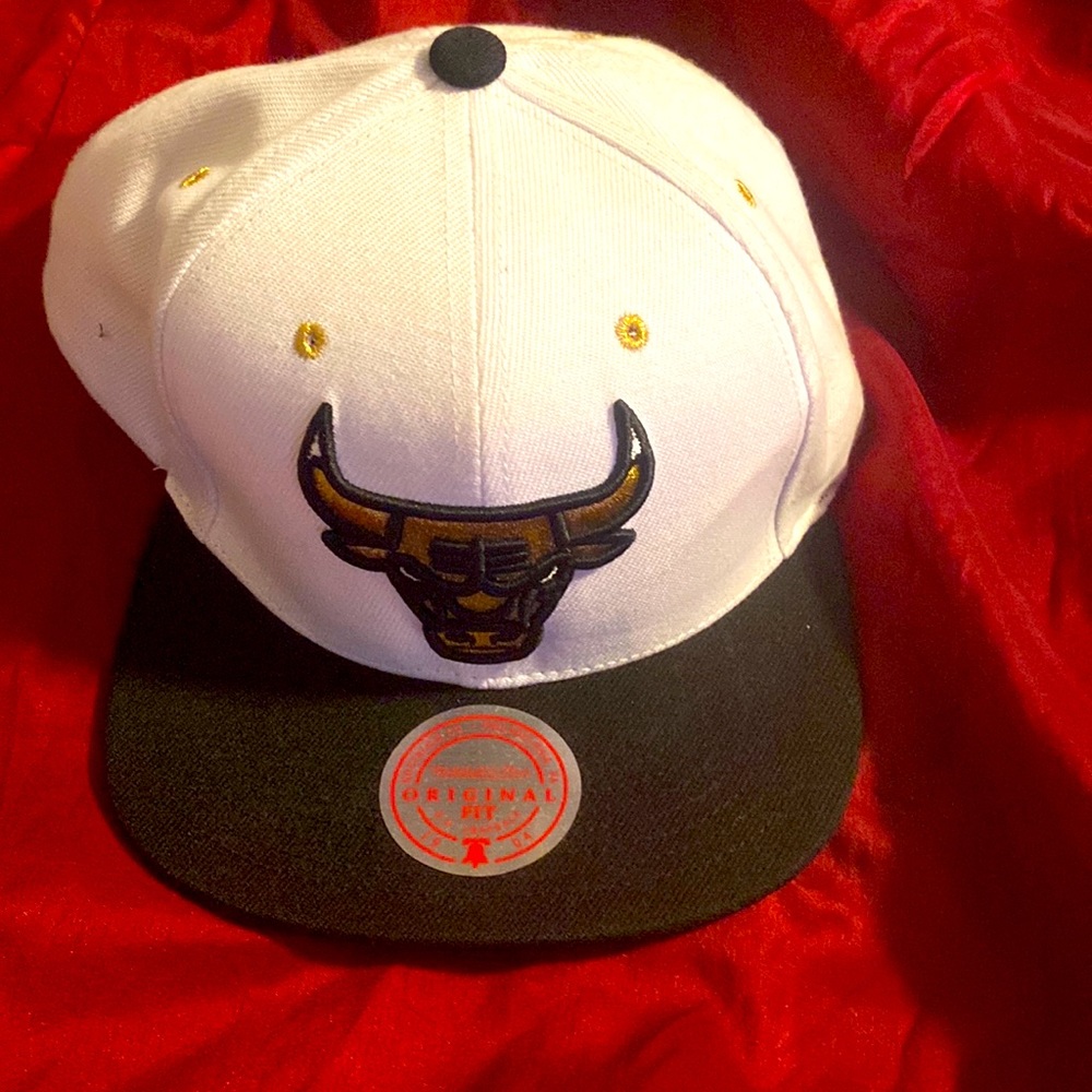 Mitchell & Ness Bulls Snapback‼️‼️